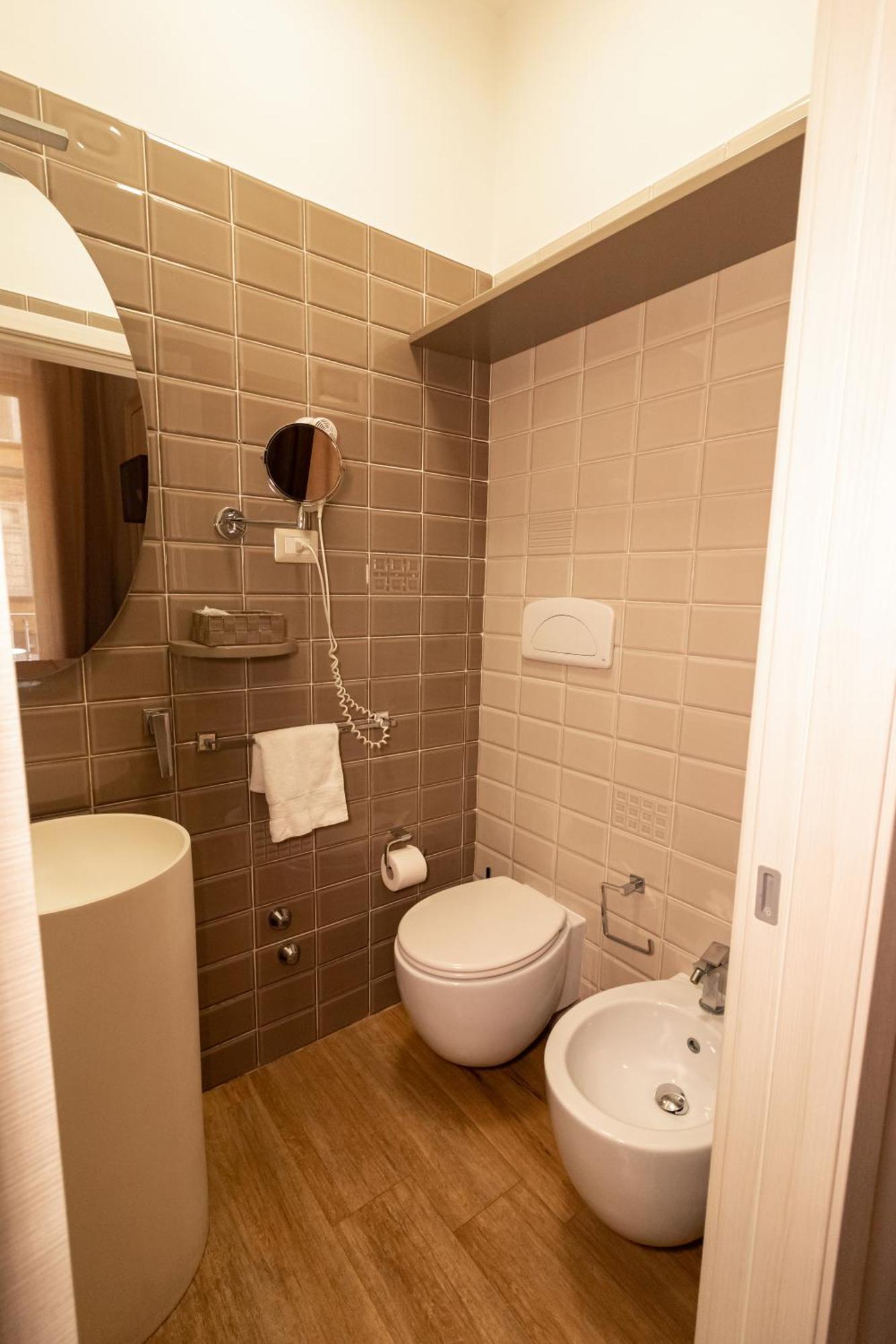נאפולי Duomo Luxury Suites מראה חיצוני תמונה